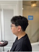 黒髪刈り上げショートマッシュレイヤー韓国風ニュアンスパーマ