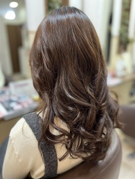 コア フィール ア デイ(COIFFURE A DAY) 【ロングゆるふわ】M3Dおすすめメニュークーポン有り