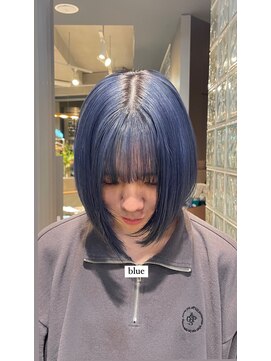 ヘアラウンジ アンリオ(hair lounge an rio) ブルー×ネイビー　ブリーチ1回～