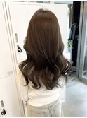 柔らかベージュ×フェイスレイヤーカット