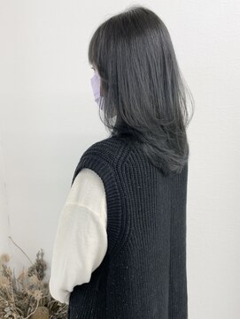 シー(shii..) 《shii../大黒》#アイスグレージュ#ブリーチなしダブルカラー