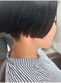 刈り上げショートボブ