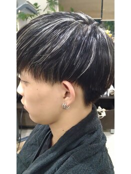 男性特有のお悩みやニーズに合わせてデザインを追求！一気にオシャレ感UPのメッシュカラーに自信あります！