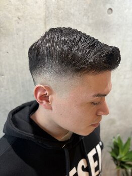 バーバーバー ナカノ(BARBER BAR NAKANO)の写真/ON/OFF使い分けできる万能ヘアが好評！清潔感×好印象を追求した大人の男を演出。【中野◇20時最終受付】