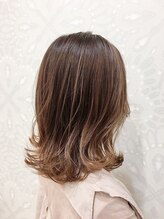 エメラ ヘア ドレッシー(EMERA hair Dressy)