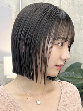 ノード(NODE) 栄柔らか質感切りっぱなしボブ