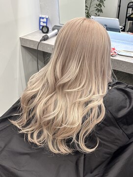 いろあそび 八王子 ホワイトベージュ