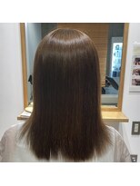 トーフ(tohf)&nbsp;8トーンアッシュ系@透明感のある艶髪カラー
