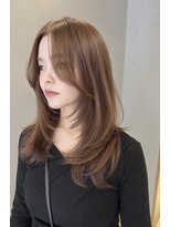 ミリ ヘアー(Mili hair) ミディアムレイヤースタイル