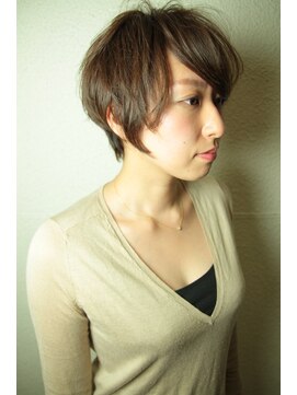 アルティコアナチュール(ALTI COR NATURE) 大人ショートXカーキアッシュ/30代40代50代札幌駅美容室