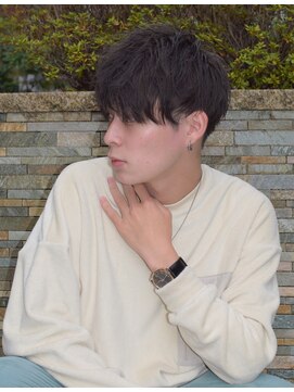 メンズフィール 南森町(MENS FEEL) コンマバング★センターパートツーブロックソフトツイスト