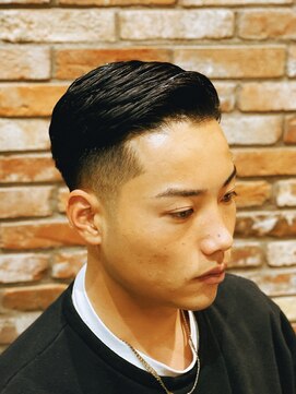 ヒロギンザバーバーショップ 丸の内店(HIRO GINZA BARBER SHOP) スキンフェード×ツーブロック七三【東京/丸の内/大手町】