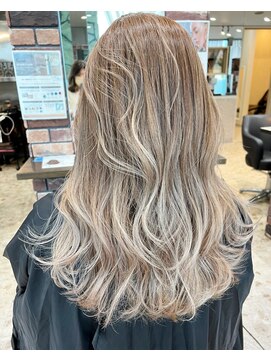 ロゼッタガーデンフラワー(Rosetea Garden Flower) バレイヤージュ