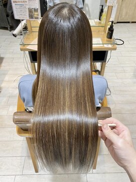 プラグ バイ ネオリーブ(plug by neolive) 大人ガーリー/チョコレート×髪質改善 [髪質改善/縮毛矯正]