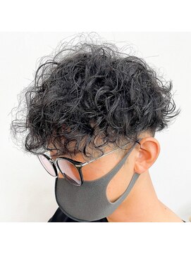 エコロジカルグローブス(ECOLOGICaL GLOBES) ツイストパーマツーブロックスパイラルパーマ波巻きスパイラル