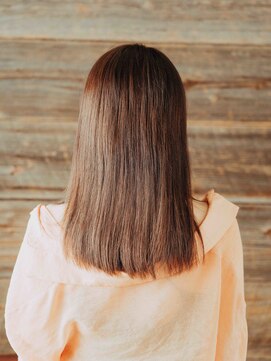 アマリス(Amaris) ナチュラルレイヤーミディ20代/30代/40代/庭瀬