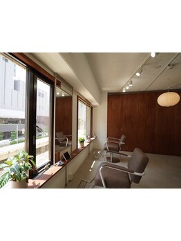 【梅田・中津駅徒歩5分】徹底的なカウンセリング×誰もが羨む美髪がお手頃価格で叶う♪清潔で心地よい空間