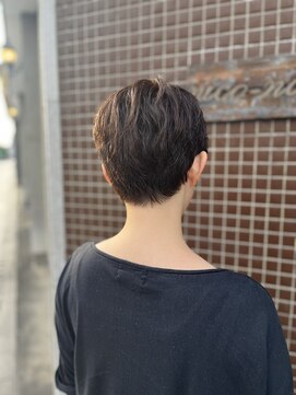ニコナチカ(nico nachika) くせ毛ベリーショート