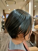 ペンシエロ(Pensiero)&nbsp;ショートボブ×ツヤ髪カラー　【白髪染め　ヘッドスパ】