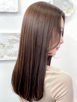 ユリーカ(Eureka)の写真/【大人気！】髪質改善カラー＋トリートメントで髪の芯から改善！アナタの髪がうる艶でなめらかな指通りに♪