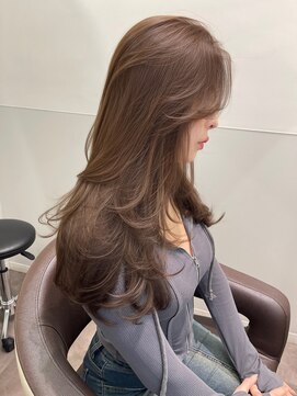 韓国毛流れヘアシルバーブラウン