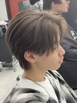 ゴート(GOATO) ベージュカラー ナチュラルセンターパート 鹿児島メンズ
