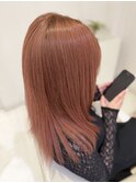 ピンクベージュ