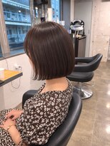 スリー 横浜(THREE)&nbsp;レトロなシンプルボブ☆
