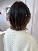 キャアリー(Caary) 福山人気20代30代グラデーションカラー外はねくびれボブ小顔美髪