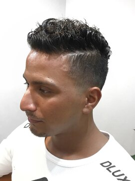 ウェーブス(WAVES) グラデーションパーマ