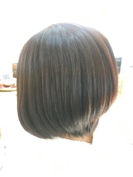 ヘアーリゼル(Hair Rizel) 前下がりグラボブ