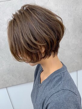 アヴァロン(AVALON) 30、40代にオススメ☆白髪ぼかし×シャンパライトカラー