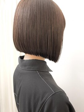 ネオリーブ チロル 横浜西口店(Neolive CiroL.) ぷつっとボブ　縮毛矯正　酸性ストレート