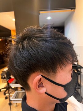 ヴィヴァーチェイルソーレ(VIVACE ilsole) 20代30代40代メンズアップバング清潔感爽やかビジカジ