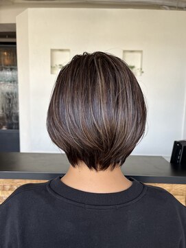 ヴァン カウンシル 王子(VAN COUNCIL) 脱白髪染めハイライト