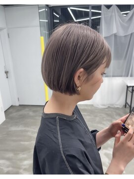 ノード(NODO) ミニボブ+ミルクティベージュ