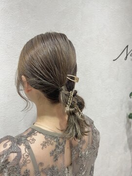 ニカ ボーテ(Nika beaute) クールベージュ☆ヘアアレンジ