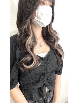 アルマバイロサ(ALMA by ROSA) インナーエクステ×ミルクティーベージュ/担当rui