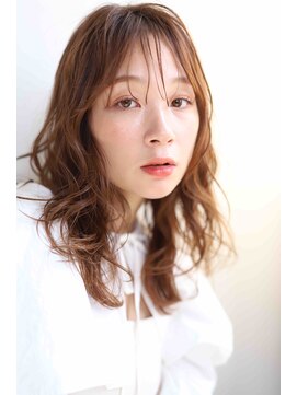 ウル(ulu) ロングレイヤー　パーマ　白髪ぼかし　名東区　大人女性