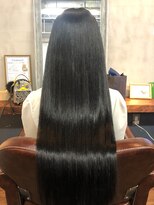 スローネ(THRONE)&nbsp;縮毛矯正で艶髪／20代30代40代／新宿／髪質改善