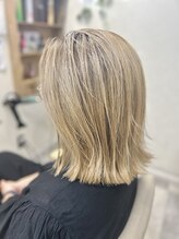 ヘアーアンドメイク ドレス(DRESS)&nbsp;根本明るめのシャドールーツ