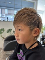 ヘアーサロン ラシア(hair salon Lasia)&nbsp;キッズツーブロックショート/金髪ヘア/ハイトーン/メンズカット