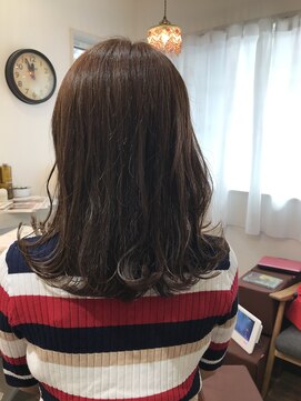 ヘア デザイン 虹いろのはさみ 艶カラー