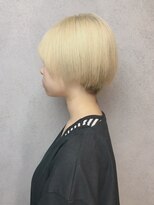 ヘアサロンM 新宿&nbsp;ホワイトカラー×ショート