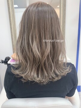 アルターシェリー(aL-ter che'rie) フォギーベージュ×ダブルカラー×イルミナ