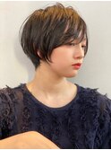 マロンベージュ×丸みボブ