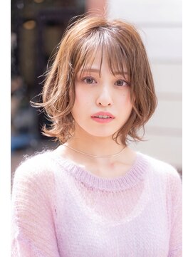 アメリ 新宿(Ameri) Ameri くびれミディアムウルフ　【新宿】