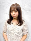 レイヤーの調整で明るめカラーもツヤ感キープ◎透明感ベージュ