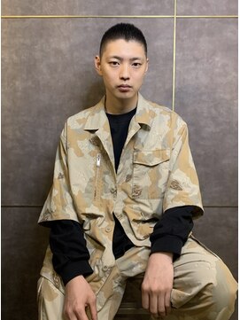 ロバーツ 国立(ROBERTS) ボウズフェード＜理容室><国立/国立駅/メンズ>