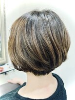 ヒーリングヘアーサロン コー(Healing Hair Salon Koo) 後頭部のボリュームをカバー出来る・王道ショートボブ